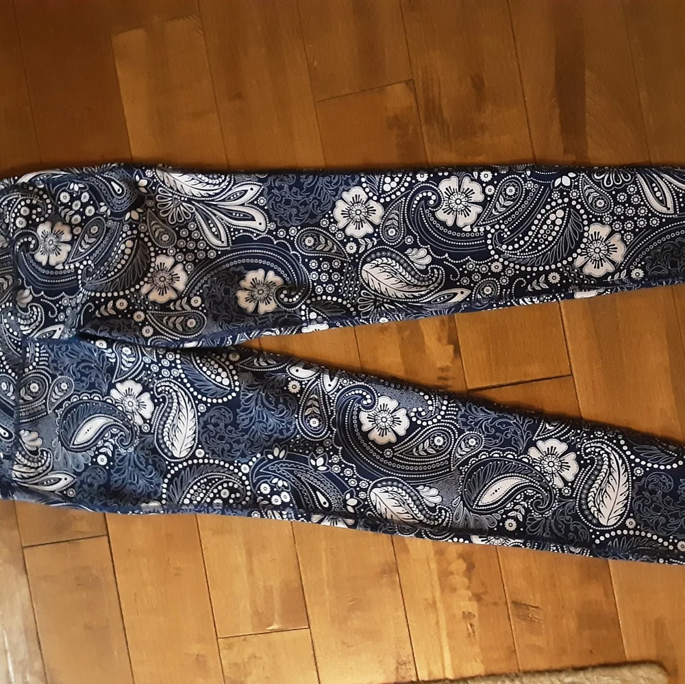 Lot of workout leggings - Picture 2 of 4